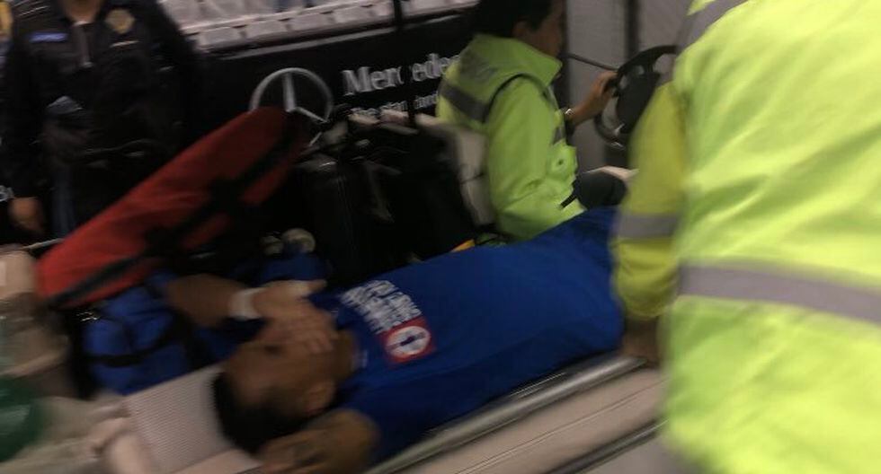 El desconsuelo de Yoshimar Yotun tras salir lesionado del América vs. Cruz Azul. (Foto: Twitter)