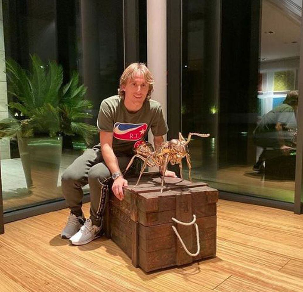 Modric ya luce su millonaria hormiga. (Foto: Ishiwüt)
