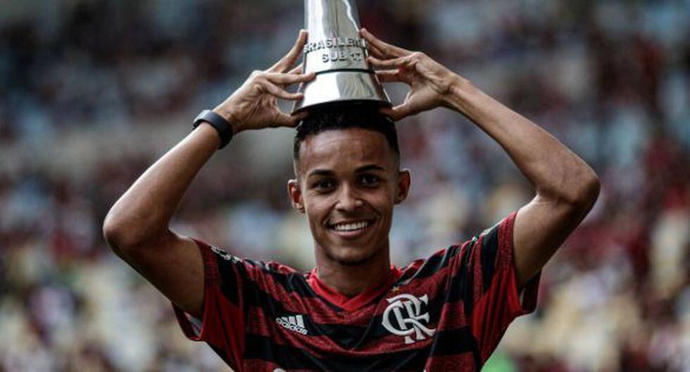 Lazaro Vinicius Marques es el goleador del Mengao en las menores. (Foto: André Mourão)