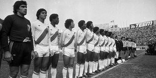 Perú vs Chile: Todas las camisetas de la Selección Peruana y Selección Chilena