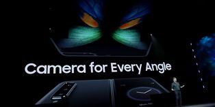 Patente de Samsung muestra móvil con pantalla plegable parecido al Huawei Mate X Patente de Samsung muestra móvil con pantalla plegable parecido al Huawei Mate X