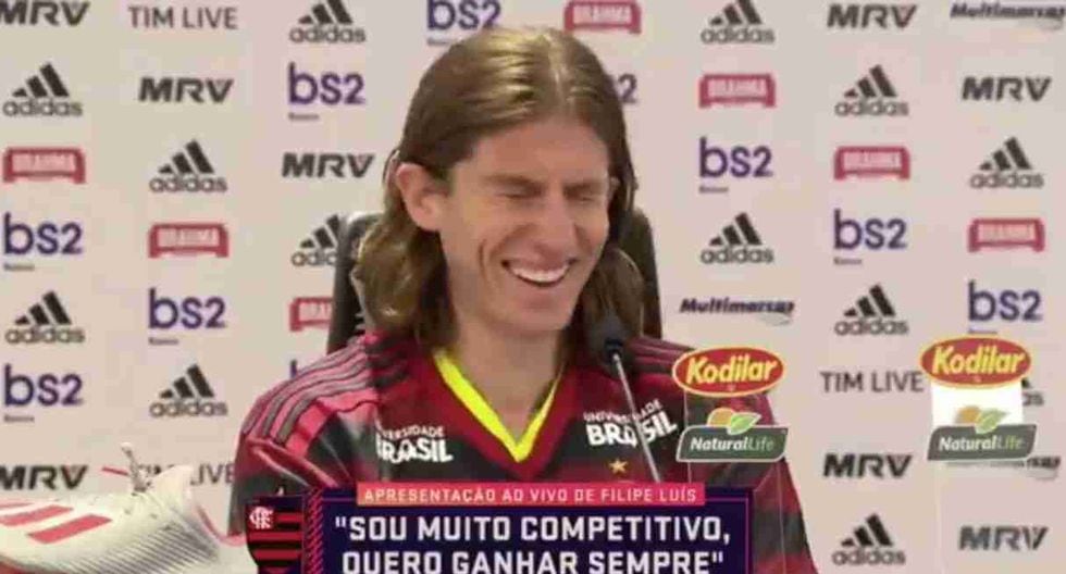 Filipe Luiz fue presentado como jugador de Flamengo. (Captura: SporTV)