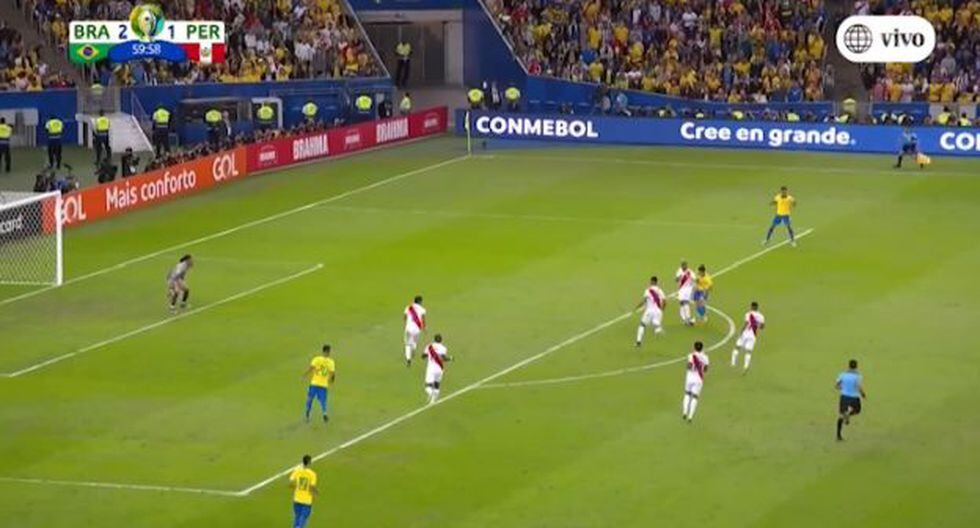 Trauco evitó que Brasil marcara el tercer tanto. (Vídeo: América TV)