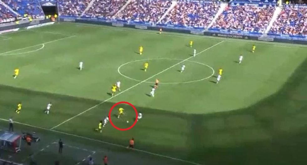 Cristian Benavente y el taco para la pared y el 1-0 del Nantes ante el Olympique Lyon. (DirecTV)