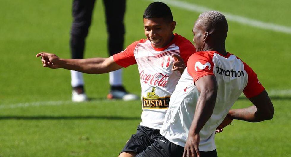 Luis Advíncula, Edison Flores y Renato Tapia estarían en la mira de Lokomotiv de Rusia. (Foto: Daniel Apuy)