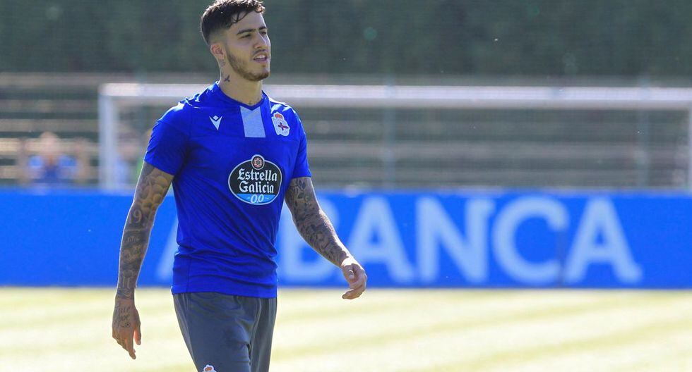 Beto da Silva se prepara para su debut en LaLiga SmartBank, segunda división del fútbol español, en la Ciudad Deportiva de Abegondo. (Foto: RC Deportivo)