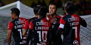 Santamaría ganó el duelo de peruanos: Atlas venció a Morelia por el Clausura 2019 Liga MX Santamaría ganó el duelo de peruanos: Atlas venció a Morelia por el Clausura 2019 Liga MX