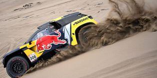 'Surfeó' en las dunas: Sébastien Loeb ganó la segunda etapa del Dakar 2019 en la categoría coches