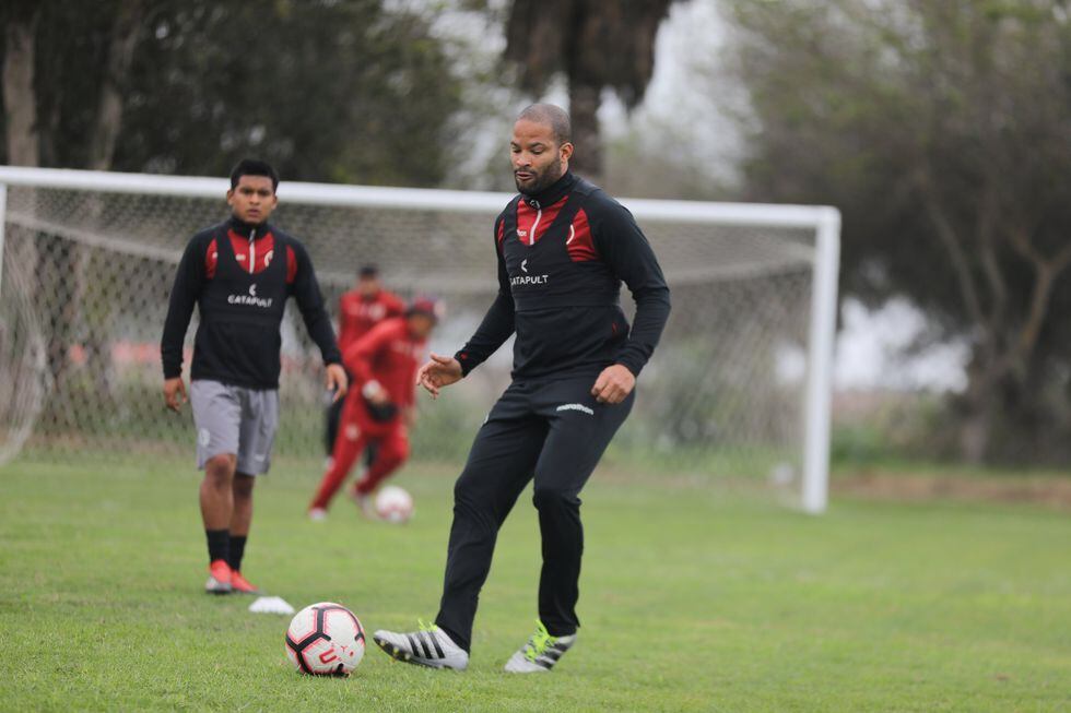 Alberto Rodríguez hizo fútbol el último lunes en el partido de práctica ante Sport Boys. (Foto: Prensa U)
