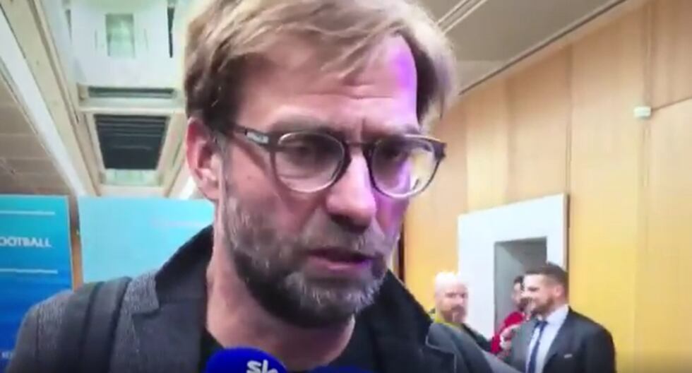 La cara de Klopp cuando le preguntan por Pepe Guardiola. (Foto: Internet)