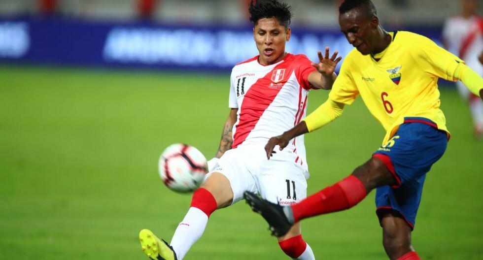 Perú vs. Ecuador juegan en el Estadio Nacional. (Foto: Giancarlo Ávila)