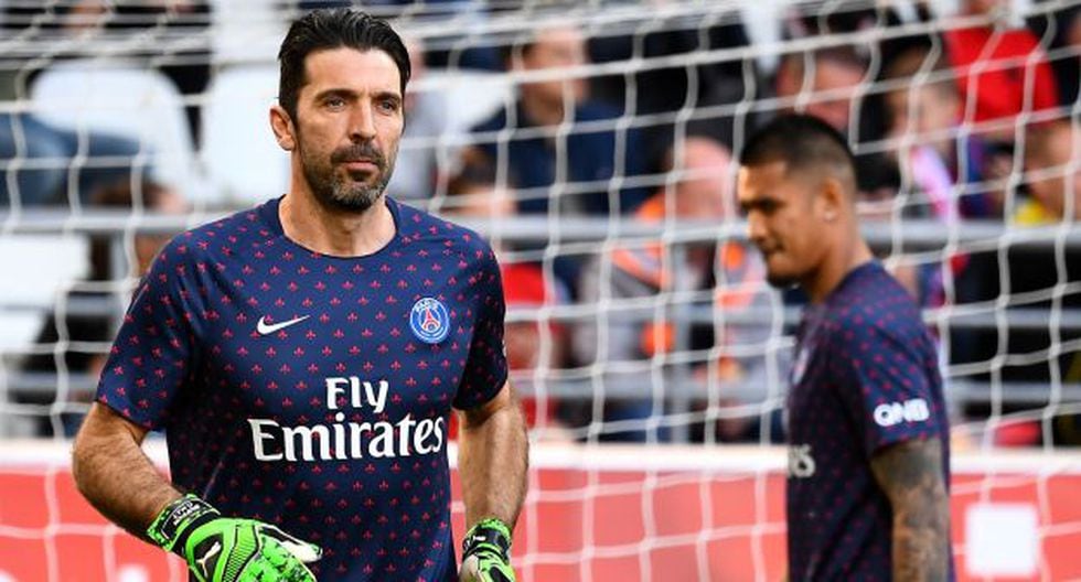 Gianluigi Buffon seguiría en el fútbol de Europa para 2019-20. (Foto: AFP)