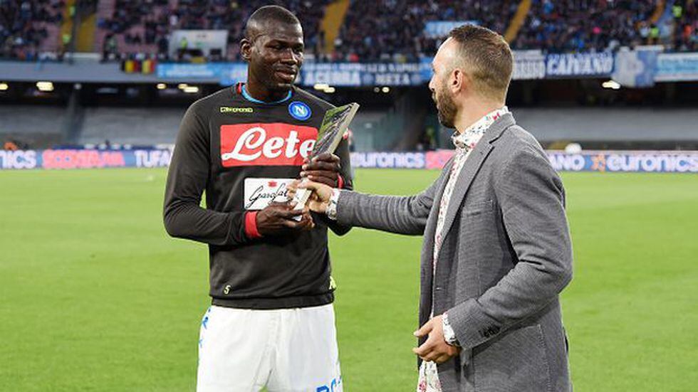 Kalidou Koulibaly ganó el premio de mejor defensa de la Serie A 2019. (Foto: Getty)