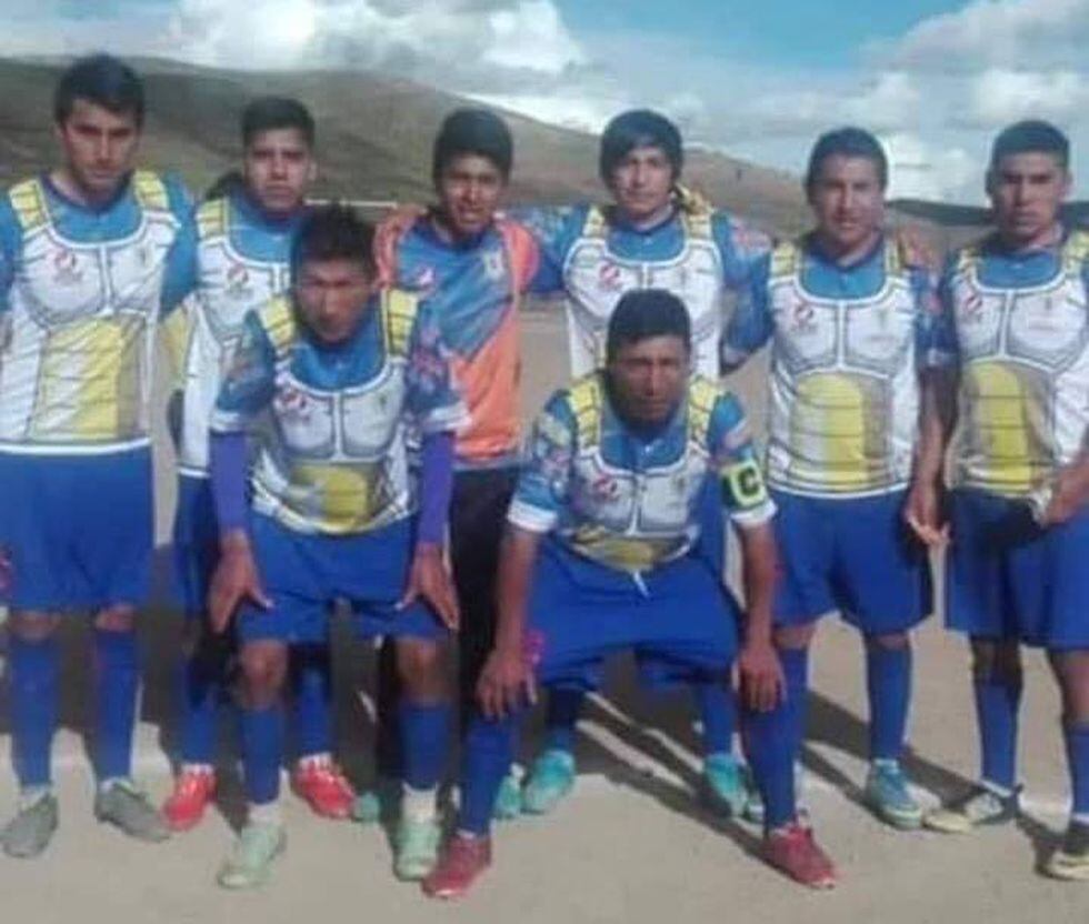 La foto del equipo ayacuchano ya es viral en Facebook.