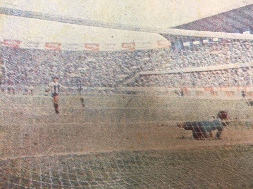 Yupanqui le atajó el decisivo penal a Juan Reynoso. Así, San Agustín clasificó a su única Copa Libertadores. (USI)