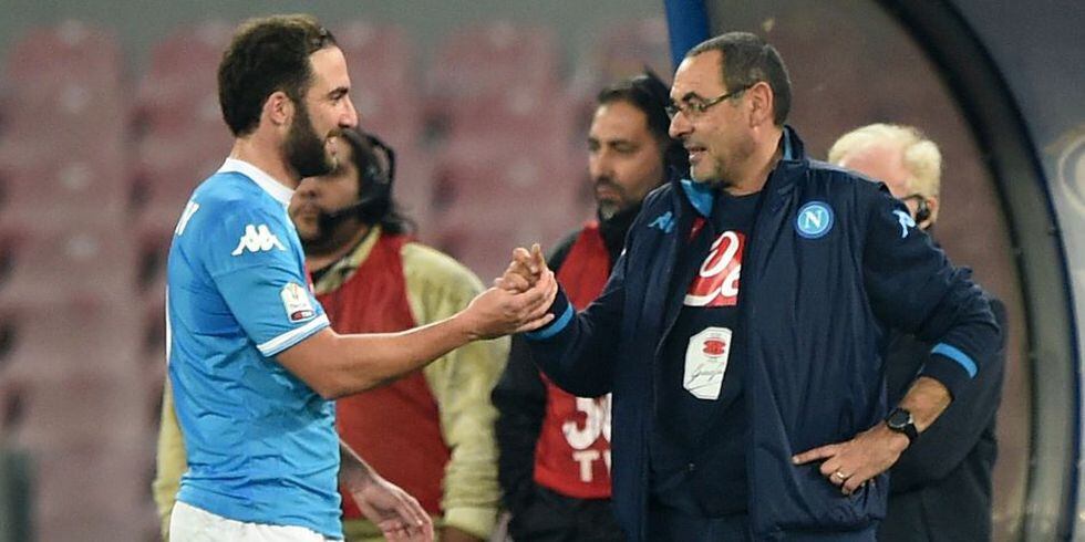 Higuaín convirtió 36 goles en 35 partidos en la Serie A 2015/16 bajo la dirección técnica de Maurizio Sarri. (Getty)