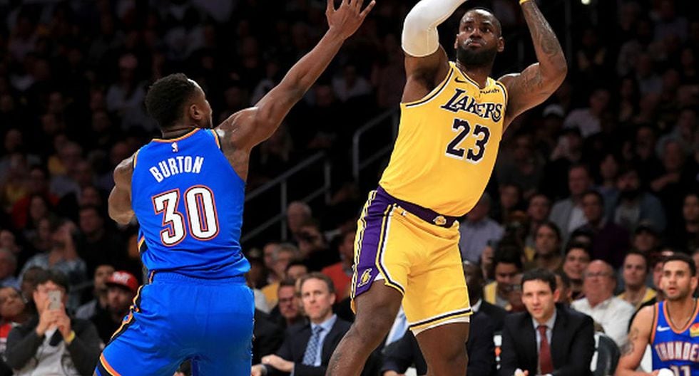 LeBron James (23) fue uno de los artífices de la victoria de su equipo ante los Thunder. (Foto: Getty Images)