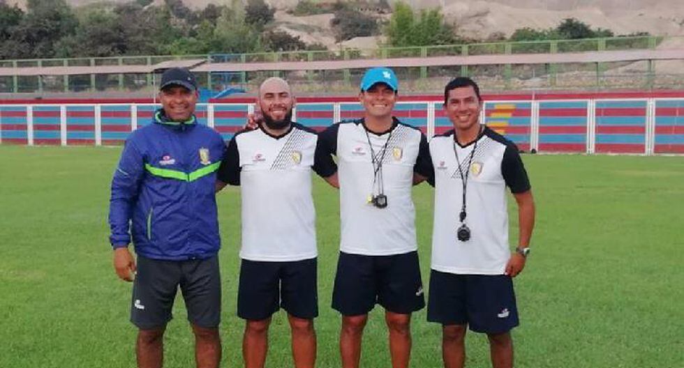 Erick Torres y su comando técnico en Moquegua (Foto: futbolperuano.com)