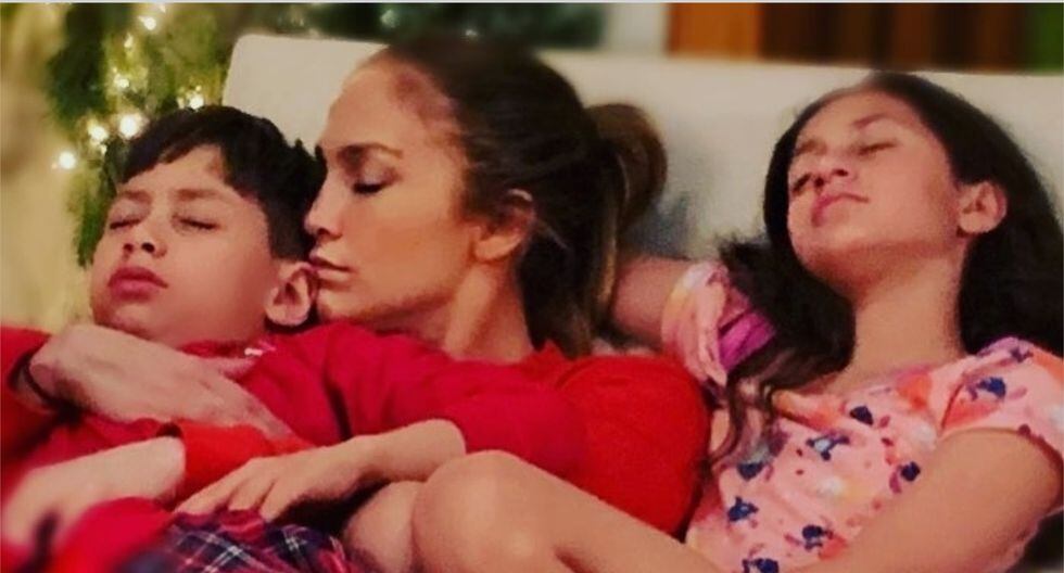 Jennifer Lopez recibió a Max y Emme en el set de rodaje de “Marry Me”. (Foto:@jlo)