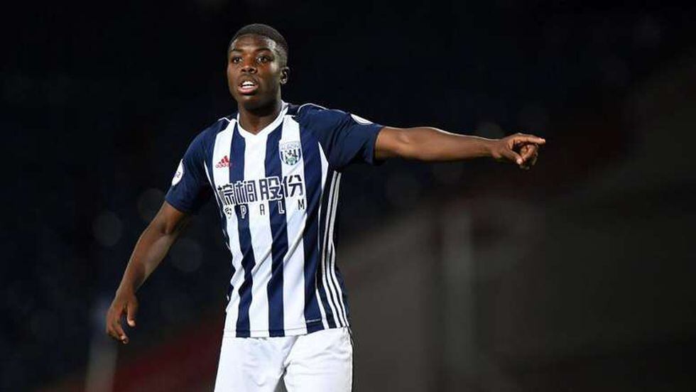 Nathan Ferguson tiene 19 años y esta temporada subió a la primera plantilla del West Bromwich Albion.