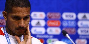 Paolo Guerrero: "Tenemos 'Foquita' para rato y yo espero tener pronto a mi compadre"