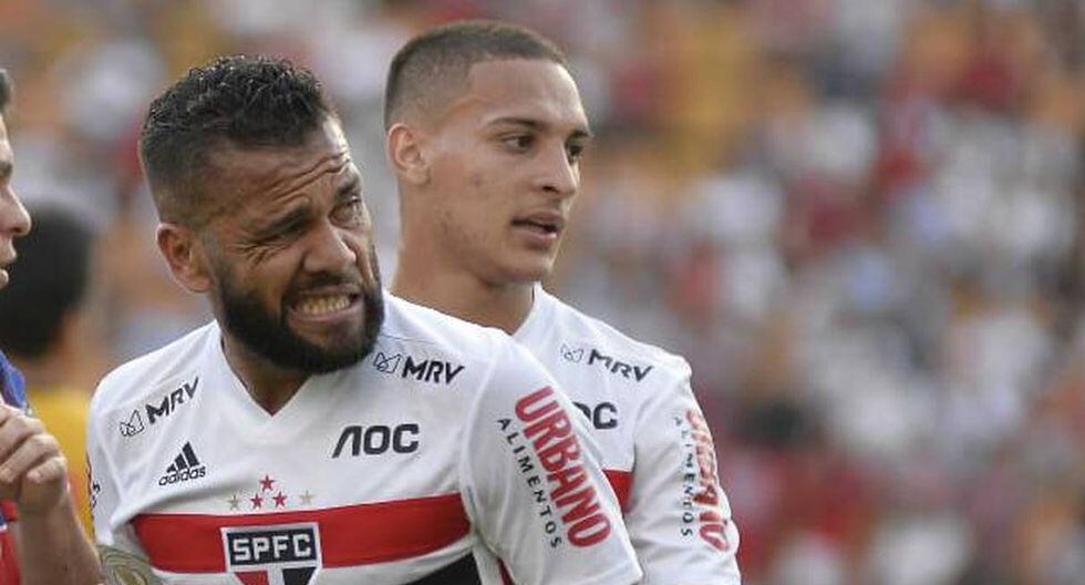 Los problemas de Sao Paulo para asumir el salario de Dani Alves. (Foto: AFP)