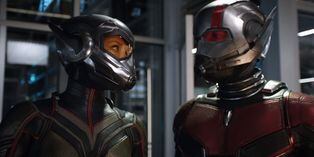 “Avengers: Endgame” casi muestra a Ant-Man liderando un ejército de insectos gigantes