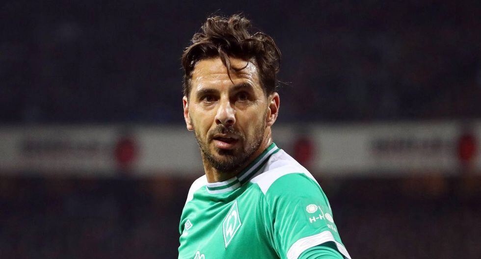 Claudio Pizarro admirado por un ex compañero en Werder Bremen. (Foto: EFE)
