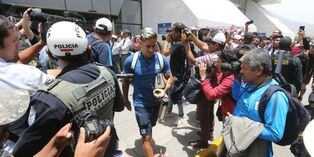 Alianza Lima: plantel llegó a Arequipa y sus hinchas hicieron la fiesta | FOTOS Alianza Lima: plantel llegó a Arequipa y sus hinchas hicieron la fiesta | FOTOS
