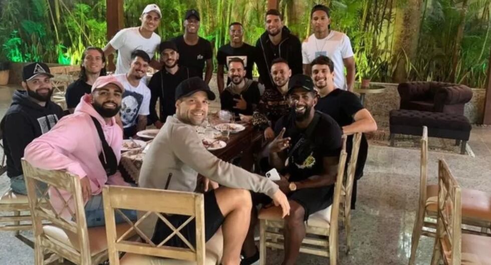 Flamengo en una cena antes de enfrentar a River Plate. (Foto: Instagram)