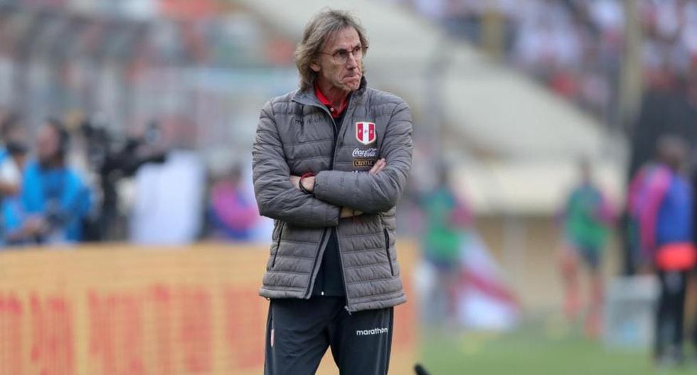 Ricardo Gareca intensifica los trabajos de la Selección Peruana que viaja esta tarde a Brasil.