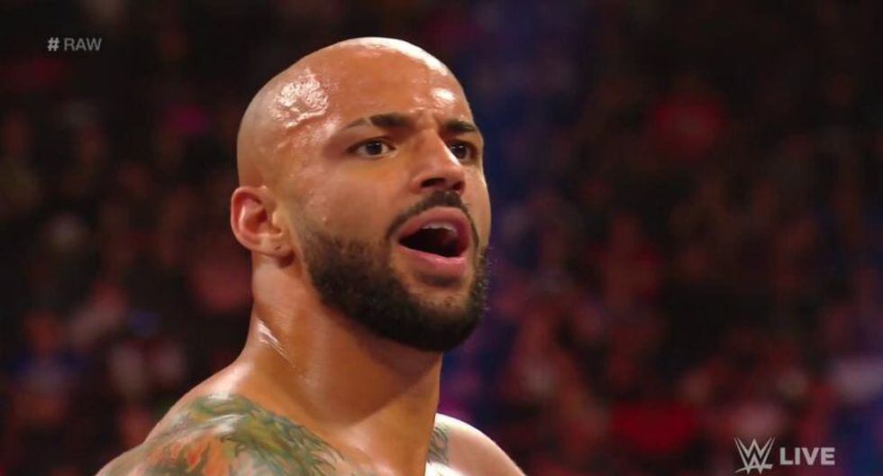 Ricochet celebró un triunfo en Raw. (WWE)