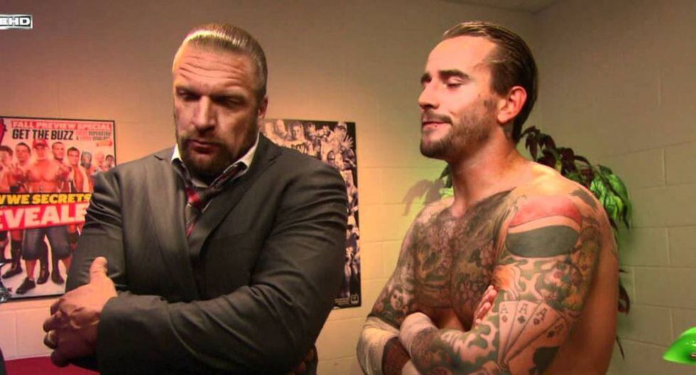 Triple H junto a CM Punk. (Foto: WWE)