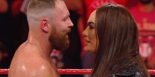 ¡Insólito! Dean Ambrose y Nia Jax lucharán en un evento de WWE