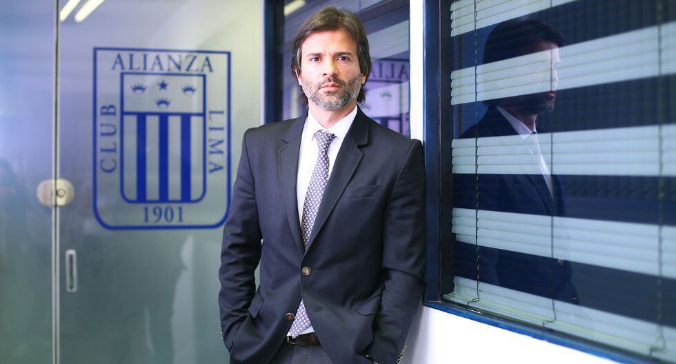 Benjamín Romero, gerente de márketing de Alianza Lima, dio detalles sobre la fiesta en Matute. (Foto: Jesús Saucedo)