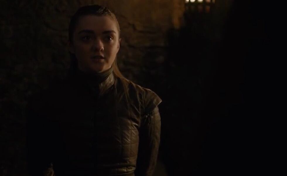 Arya llega a buscar al herrero a sus aposentos. (Foto: HBO)