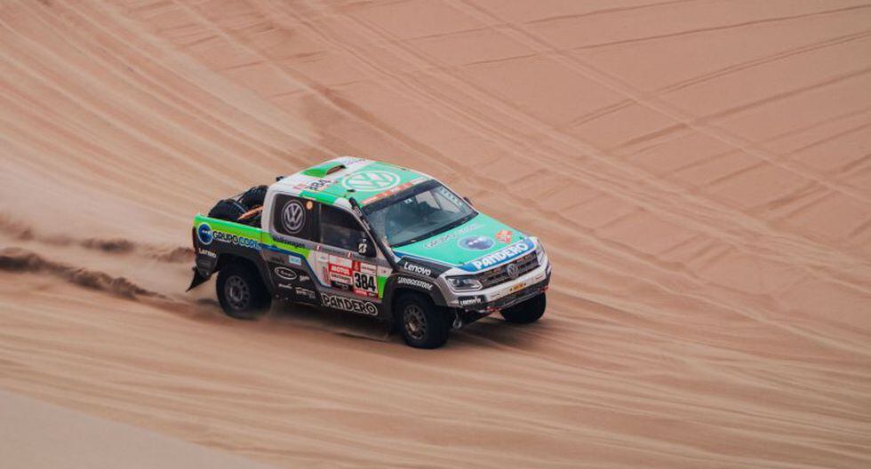 Los Ferrand corren a bordo de la Amarok V6. (Molina y Vivanco Comunicaciones)